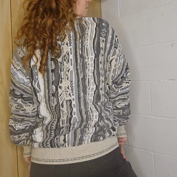 VNT Eclectic Funky Dadcore BlokecoreBlue & White Funky Knit Crewneck Sweater